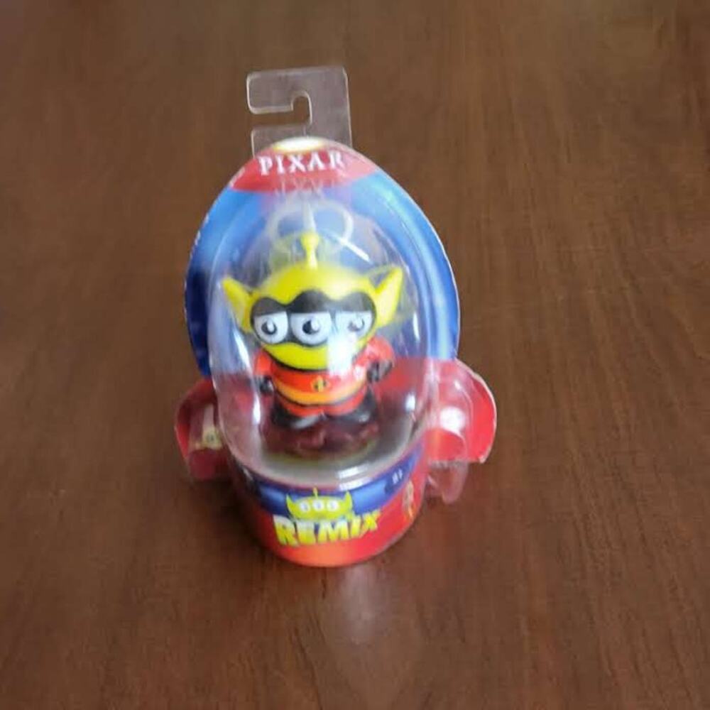 Disney Pixar Alien Remix Mr. Incredible Figure. New, in original package